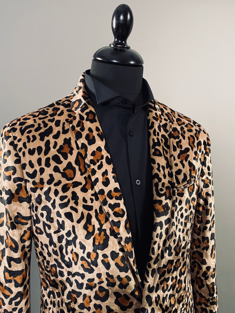 Пиджак из леопардового бархата