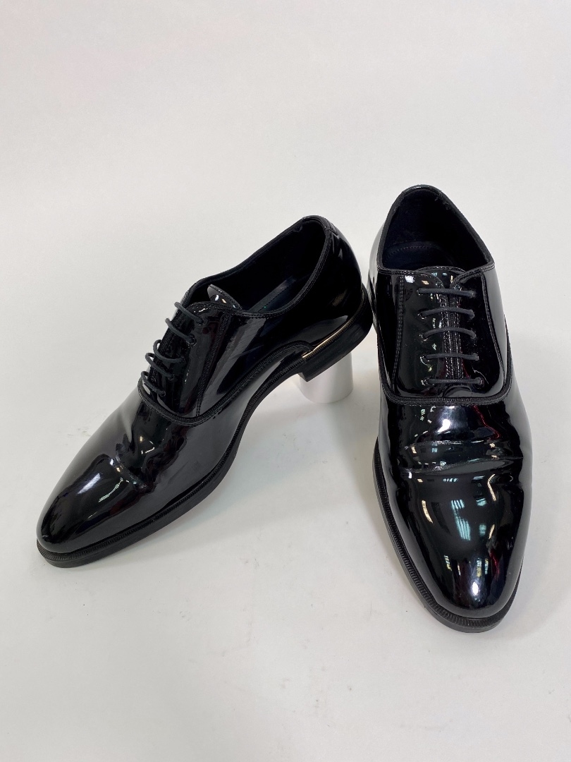 Черные лакированные туфли мужские