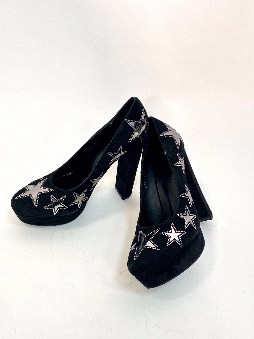 Бархатные туфли со звездами