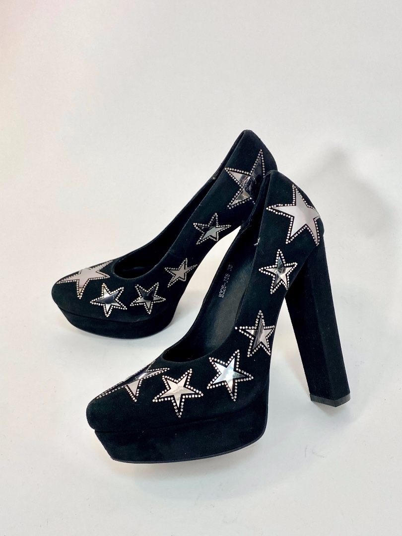 Бархатные туфли со звездами