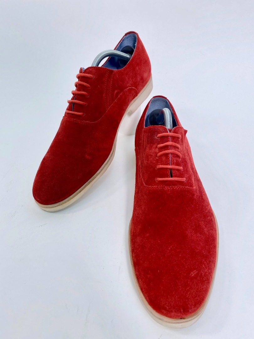 Красные мужские туфли из натуральной замши