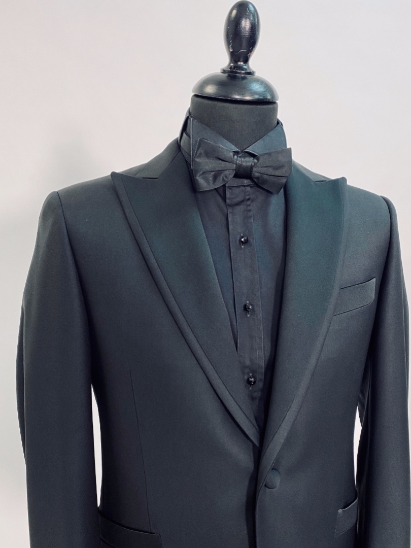 Черный брендовый смокинг пиджак Pal Zileri