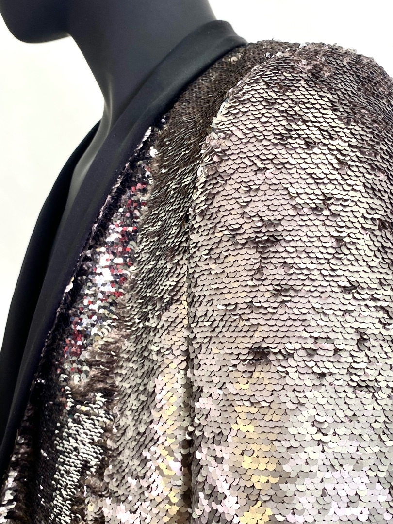 мужской серебряный пиджак с пайетками
