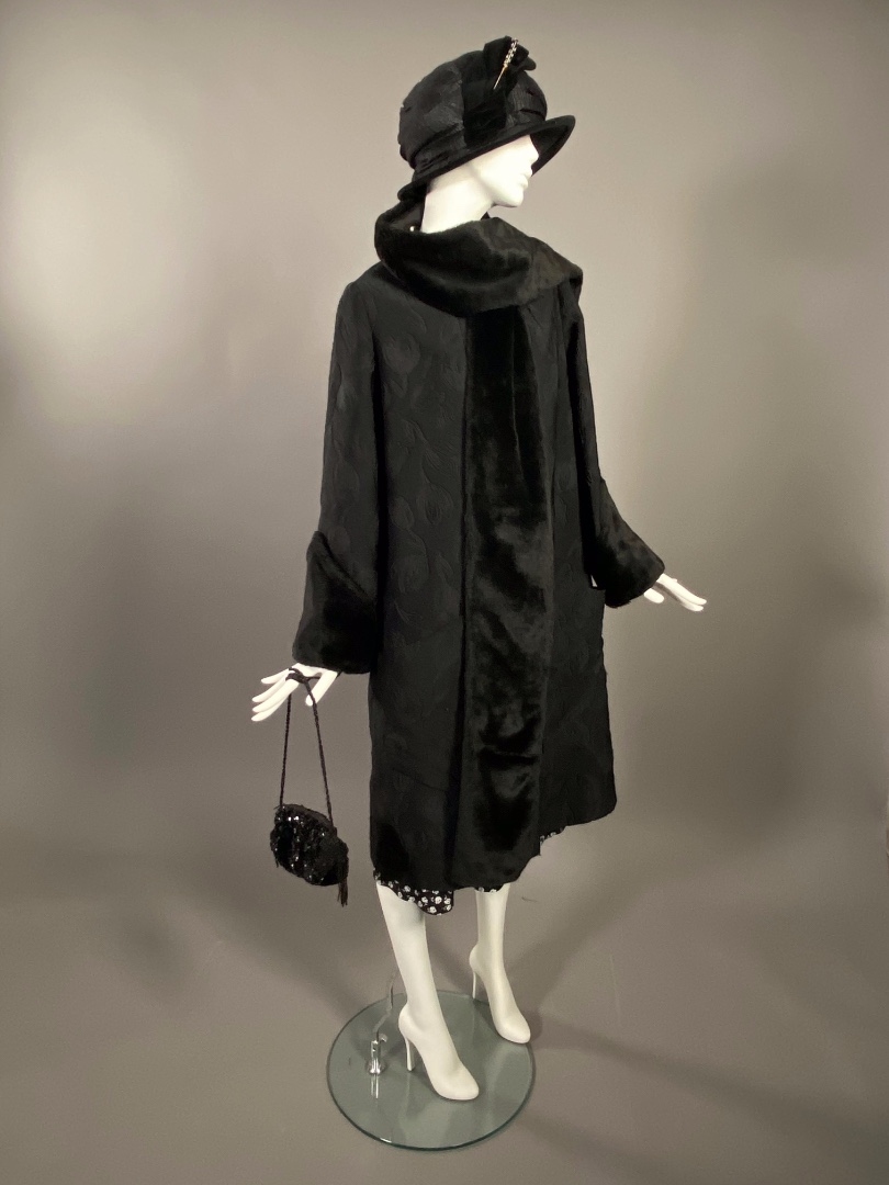 Пальто женское в стиле Аббатство Даунтон