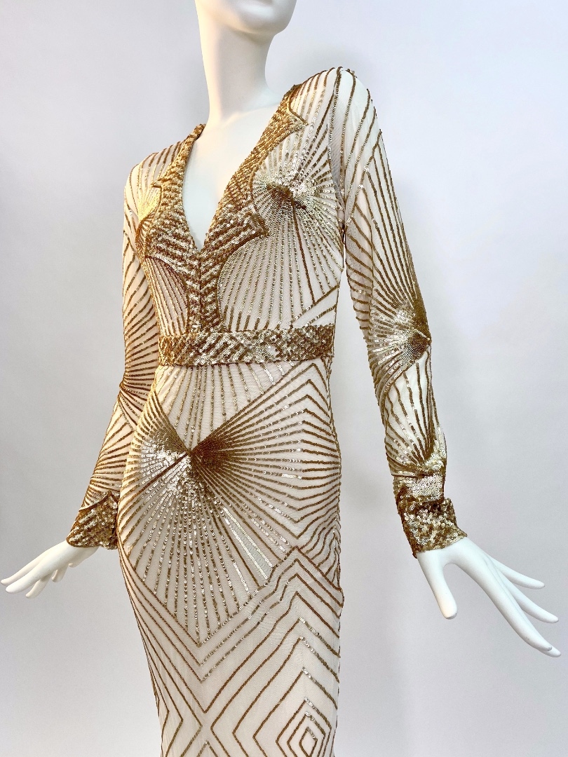 Золотое вечернее платье в стиле 30-х годов