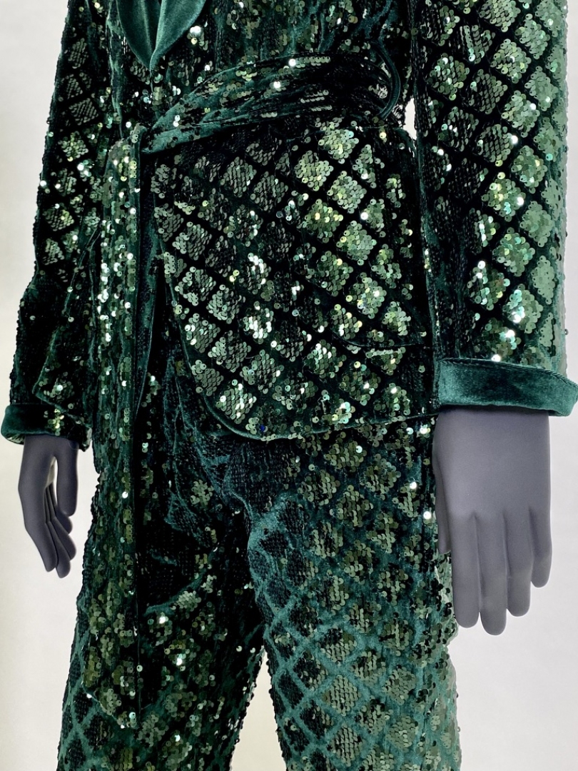 Зеленый мужской бархатный костюм с пайетками